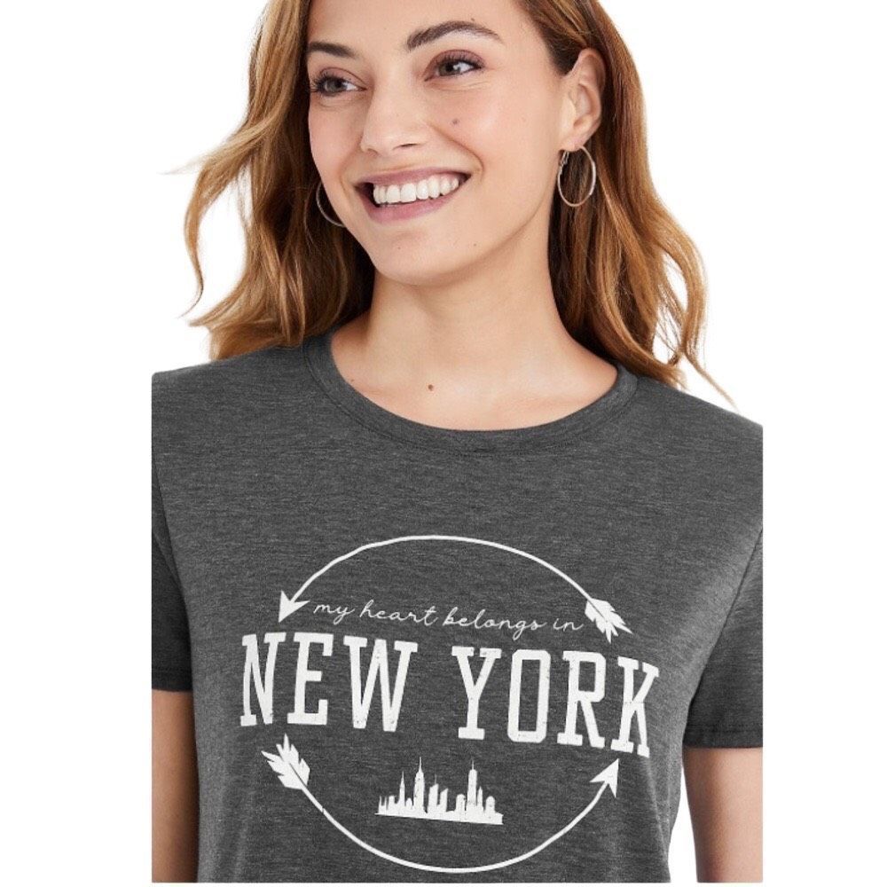 MAURICES Gray My Heart Belongs In New York Graphic T-Shirt S